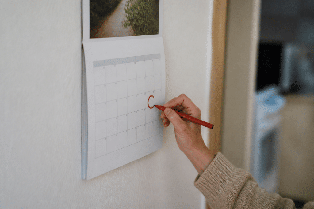Calendrier avec date d'anniversaire surlignée en rouge